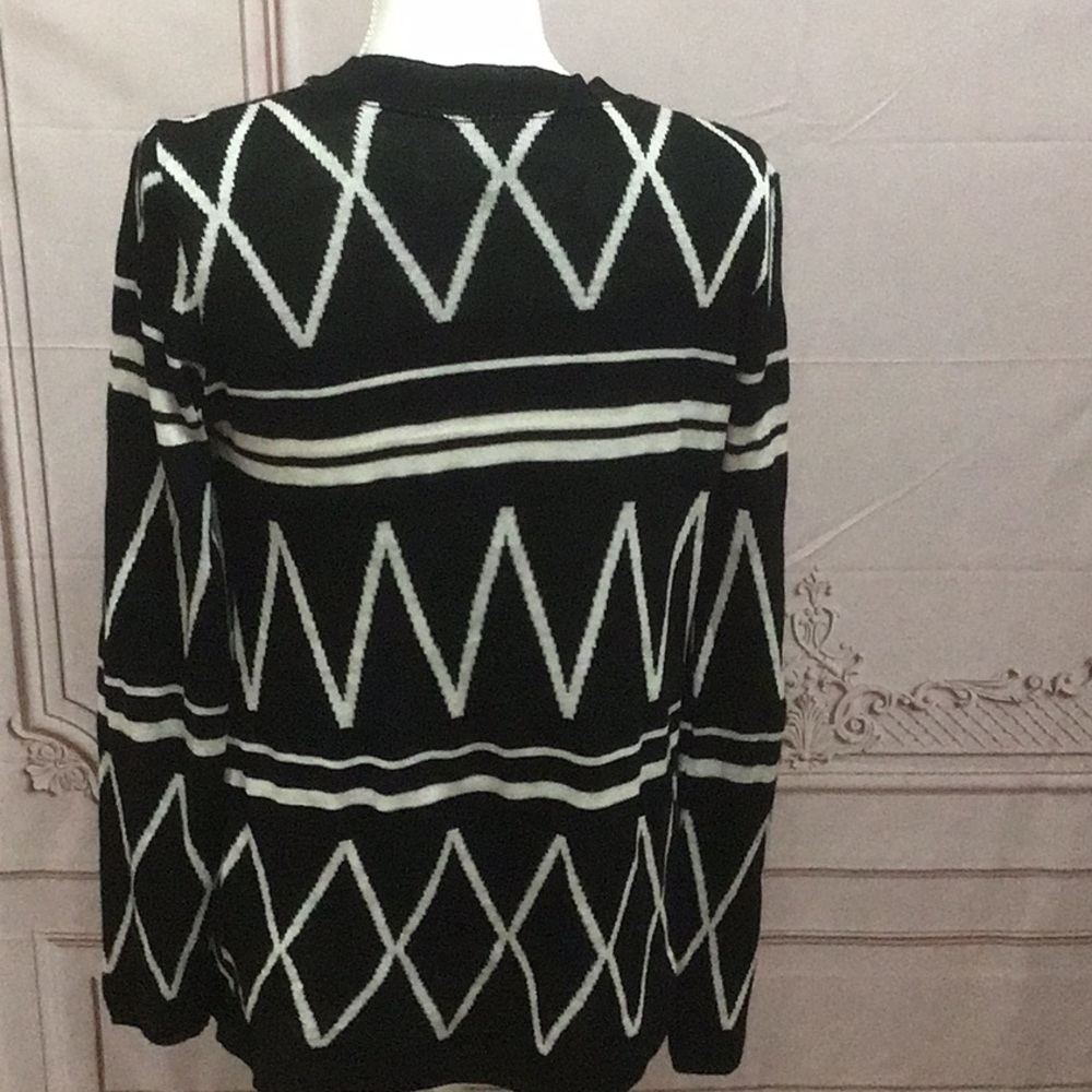 Geometric Design Drape Front Sweater - Picture 2 of 3